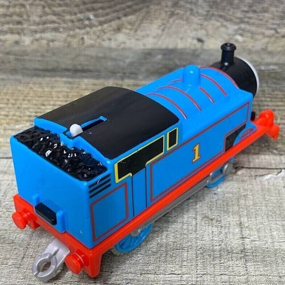 Thomas The Tank Engine Trackmaster 2013 Mattel Train #1 Blue Motorized Works - Picture 6 of 9